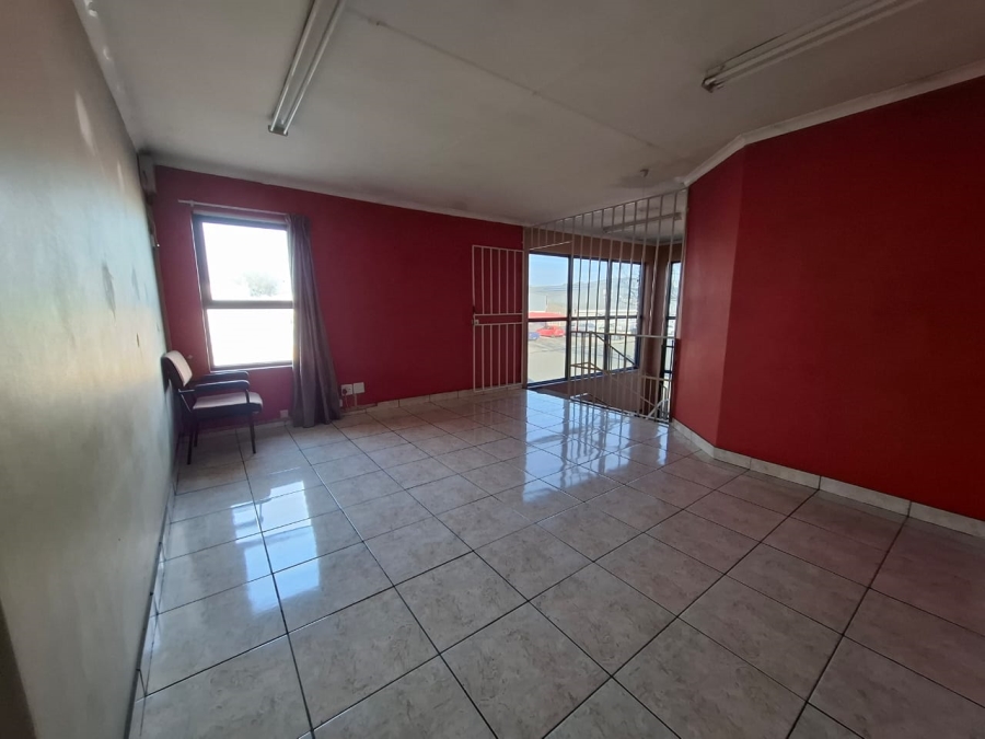 To Let Commercial Property for Rent in Oos Einde Free State
